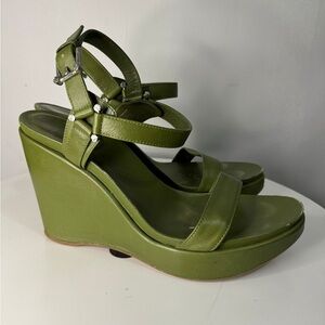 🌿  Sergio Rossi Green Suede Platform Wedges - Made in Italy